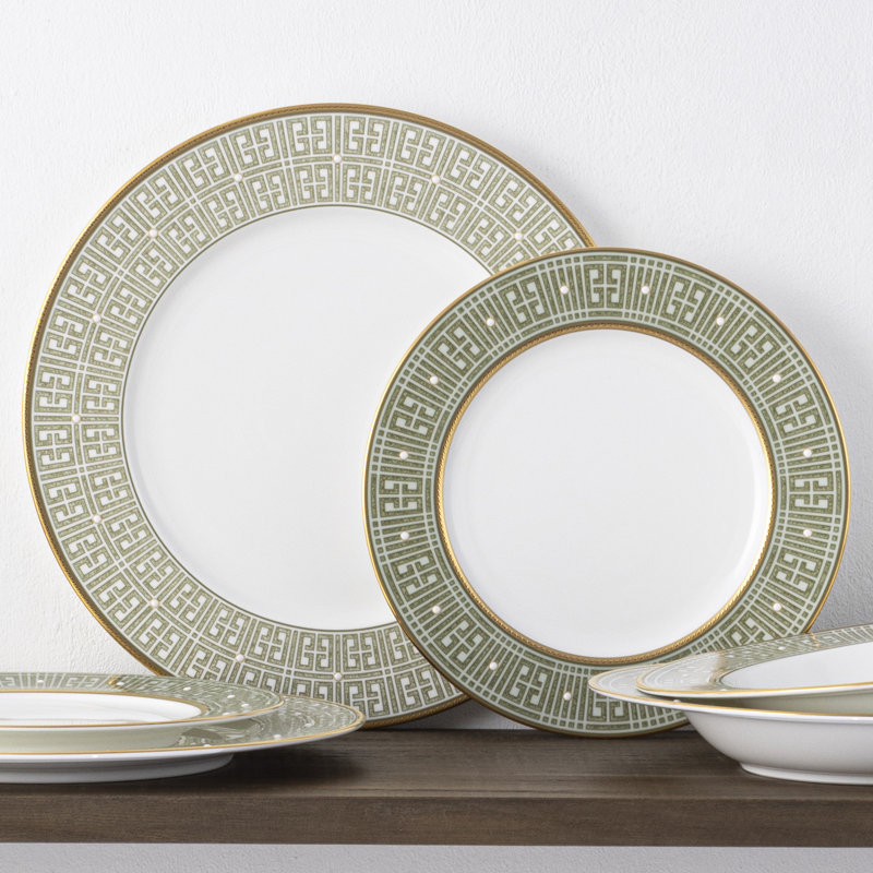Green and Gold Porcelain 12-Piece Dinnerware Set, Service for 4