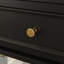 Armoire de coin noire avec lumières DEL, portes en verre trempé et tablettes de présentation