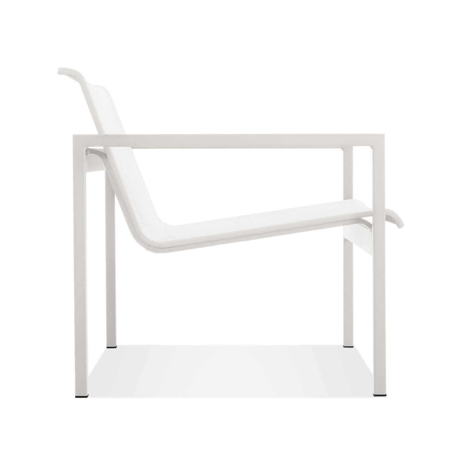 Skiff Powder Coated Aluminum Outdoor Lounge Chair, White