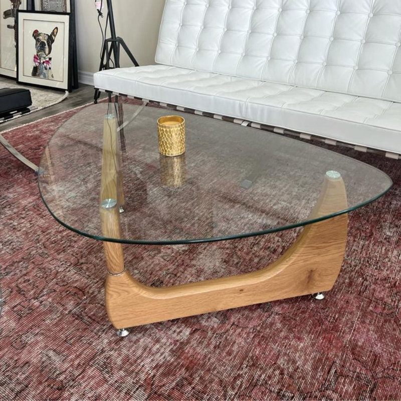 Table basse en placage sculpté avec plateau en verre trempé, Naturel