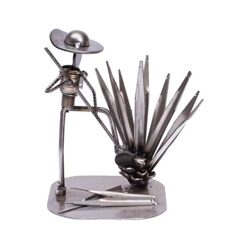 Figurine Brenda Agave Harvester