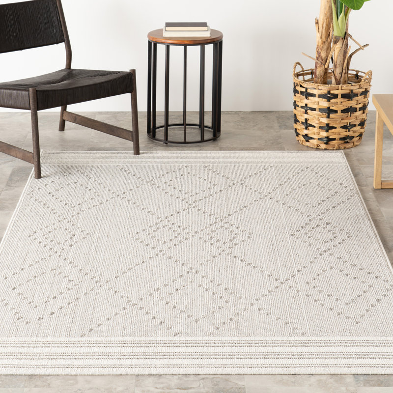 Jacinda Trellis Indoor/Outdoor Area Rug, Rectangle 6'7" x 9'