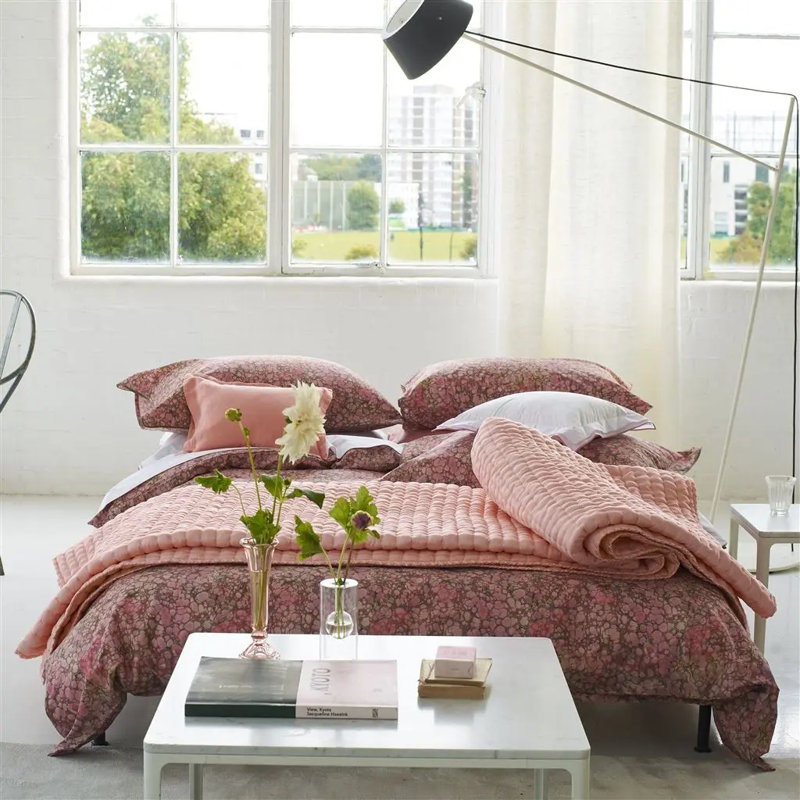 Chenevard Blossom & Peach Quilt, King