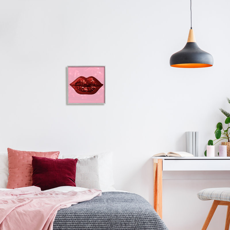 «Bold Pink & Red Lips Disco Motif on Wood» par Lil 'Rue, impression, H 12 po x l 12 po x P 1,5 po