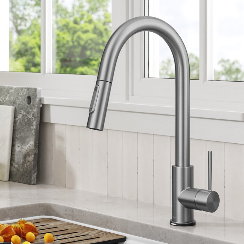 Robinet d'évier de cuisine à poignée simple Kraus Oletto, Acier inoxydable