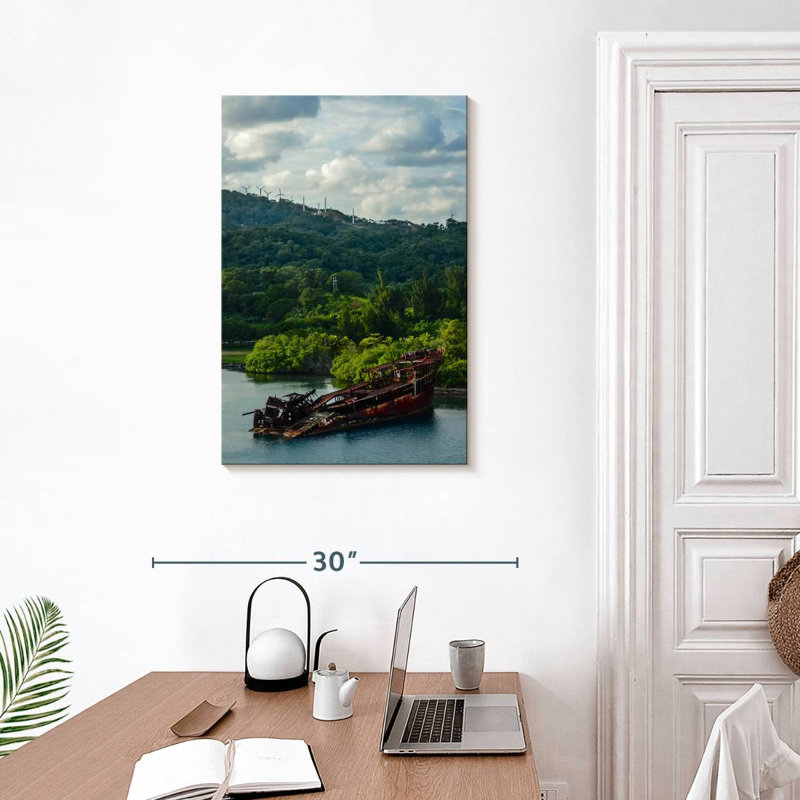 Mehar Honduras Shipwreck, 30" H x 20" W
