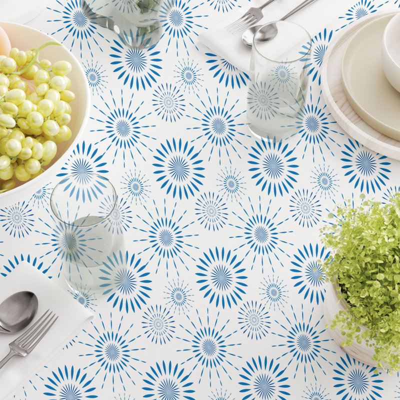 Fabric Textile Products, Inc. Round Tablecloth, 100% Cotton, 60 Round", Blue Fireworks Pattern