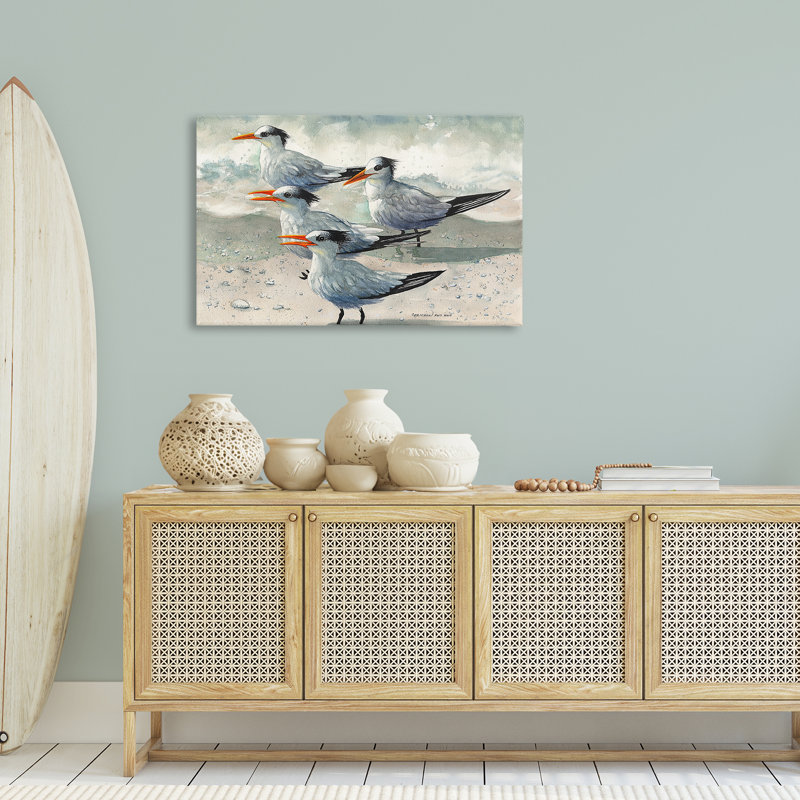 «Birds on Sandy Beach» par Christine Reichow, H 30 po x l 45 po x P 1,5 po