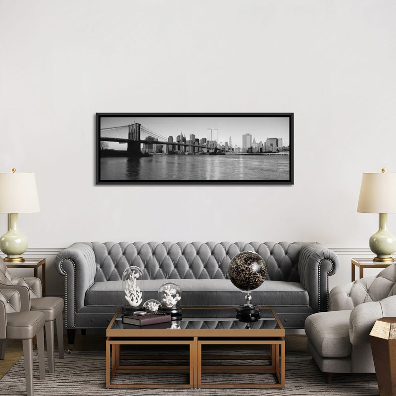 « new york horizon cityscape », reproduction de photo sur toile, H 20 po x l 60 po x P 1,5 po, Toile avec cadre noir