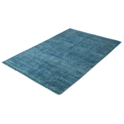 Tapis transitionnel bleu clair Faiza 5 pi 11 po x 8 pi 6 po