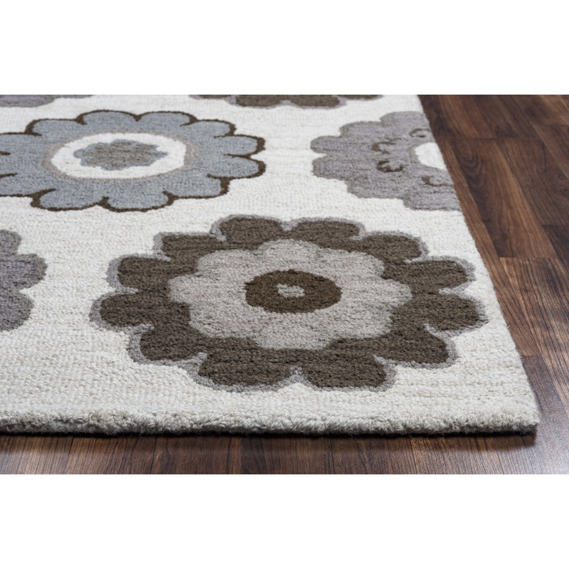 Bargnare Wool Floral Indoor Rug, Rectangle 9' x 12'