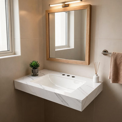Comptoir en pierre frittée blanche de Carrare de 30 pouces et lavabo encastré en céramique avec trois trous prépercés pour robinetterie standard