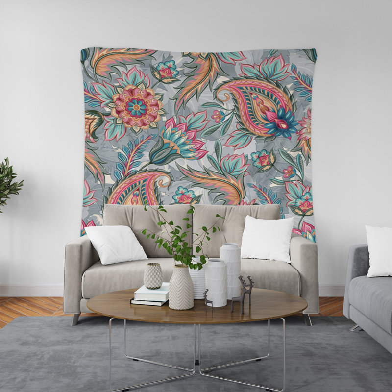 Tapisserie murale, H 80 po x l 68 po