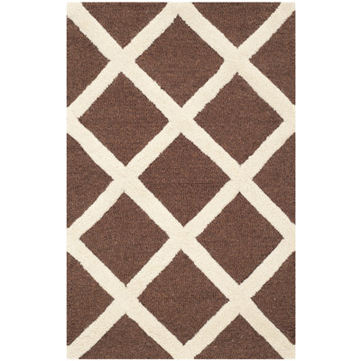 Tapis brun foncé en laine touffeté à la main Sanyla