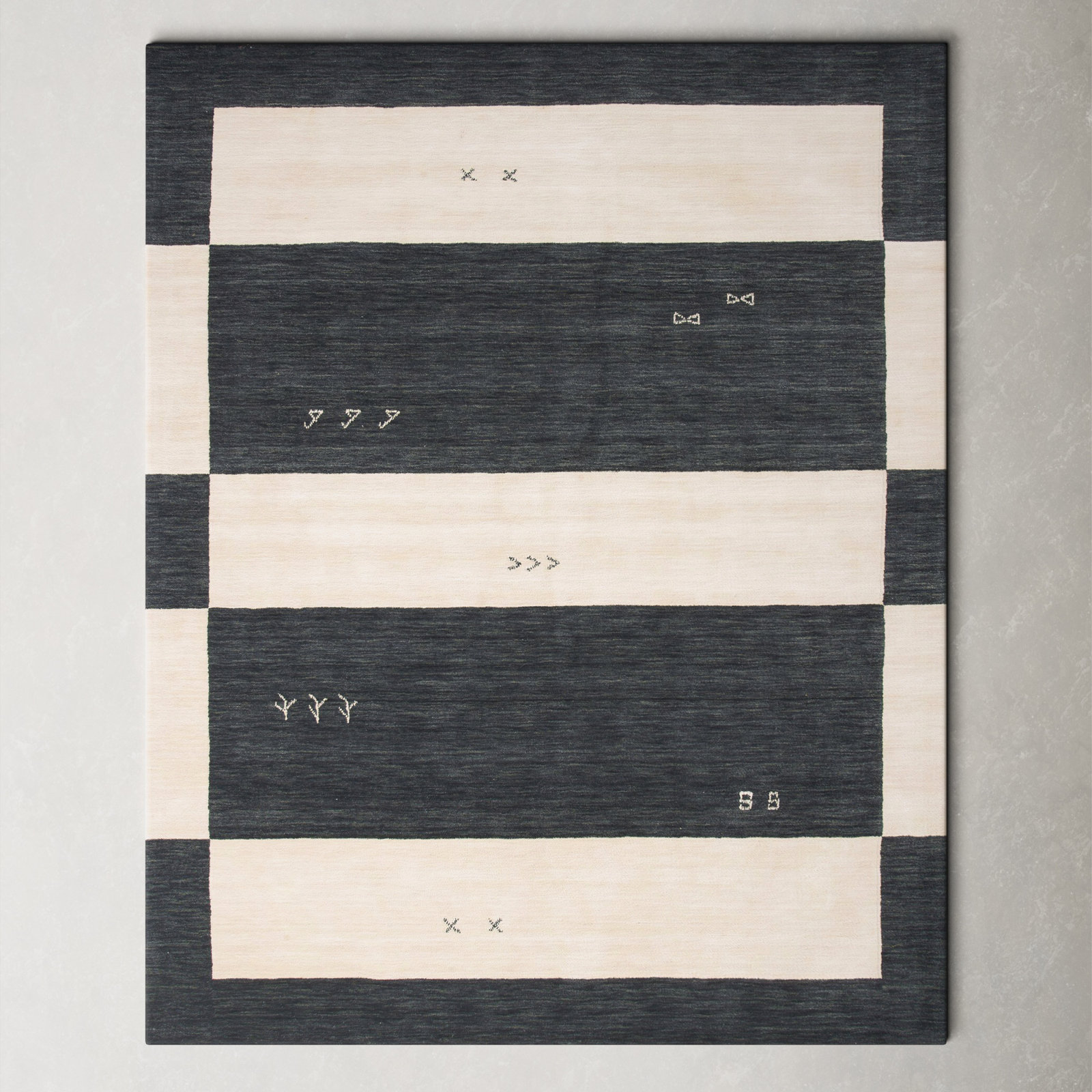 Santiago Handmade Wool Cream Rug, Rectangle 5' x 8'