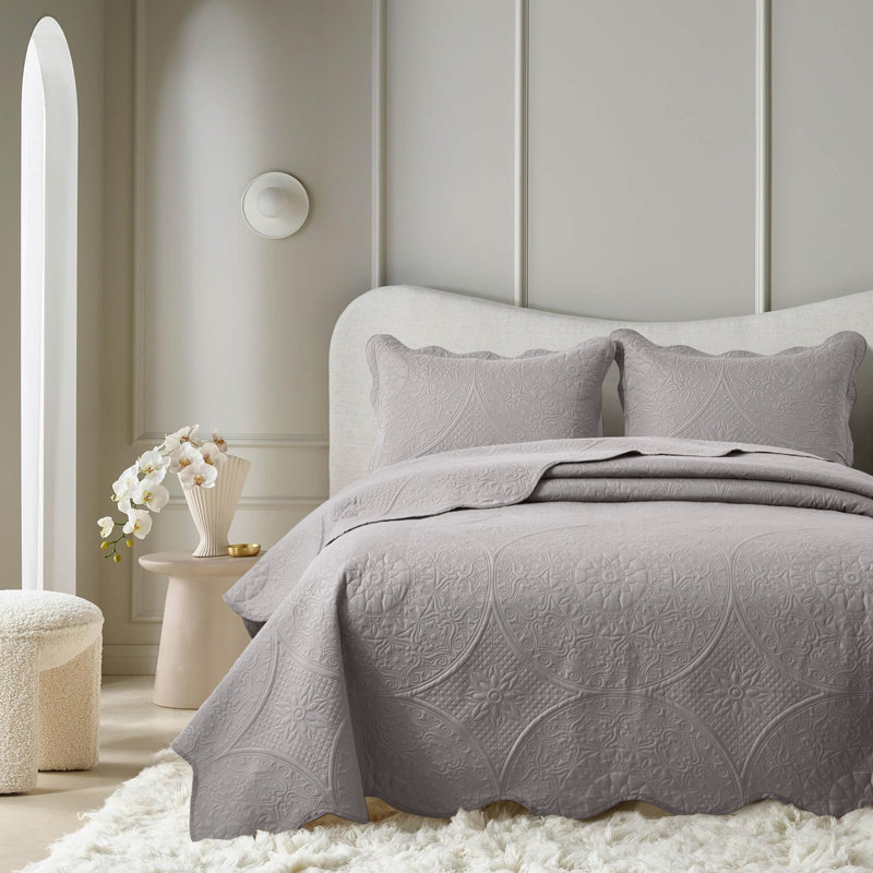 Ensemble de couvre-lit embossé à motif floral élégant avec taies décoratives - literie légère matelassée, lavable à la machine