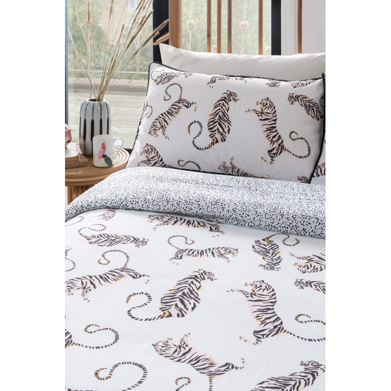 Cotton No Pattern Duvet Cover Set with Pillowcases, Kingsize - 2 Standard Pillowcases