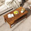 Table basse rectangulaire en bois massif avec tablette de rangement, table basse à 2 niveaux Farmhouse avec pieds classiques laqués, canapé central facile à assembler pour le salon