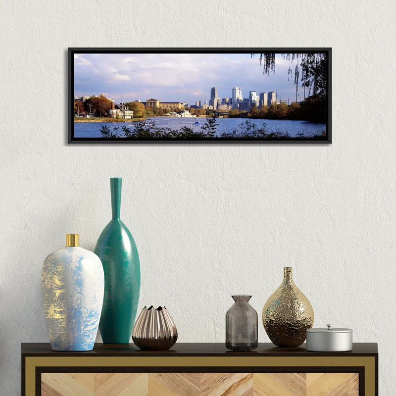 «Philadelphia, Pennsylvania» par Panoramic Images - impression sur toile tendue, H 12 po x l 36 po x P 1,5 po