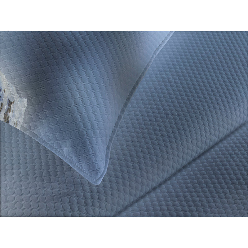 King Size White Polyester Wolf Bedspread Set