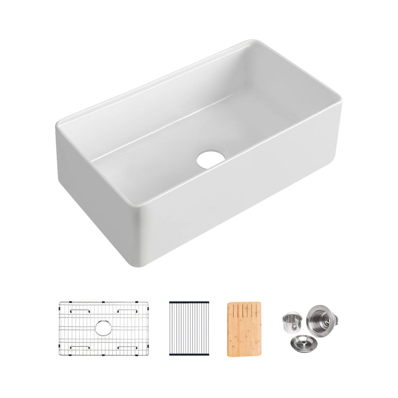Évier de cuisine de ferme durable et polyvalent avec accessoires pour une cuisine élégante