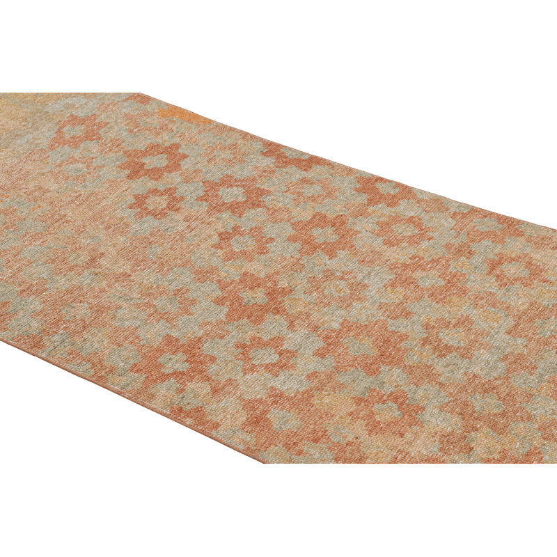Distressed Homage Floral Area Rug, Runner 3' x 8'