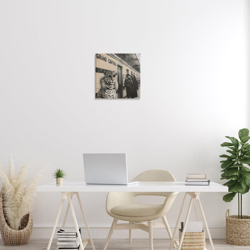 Art mural sur toile Grand Central Cat Glamour, design par Sophie 6, H 17 po x l 17 po
