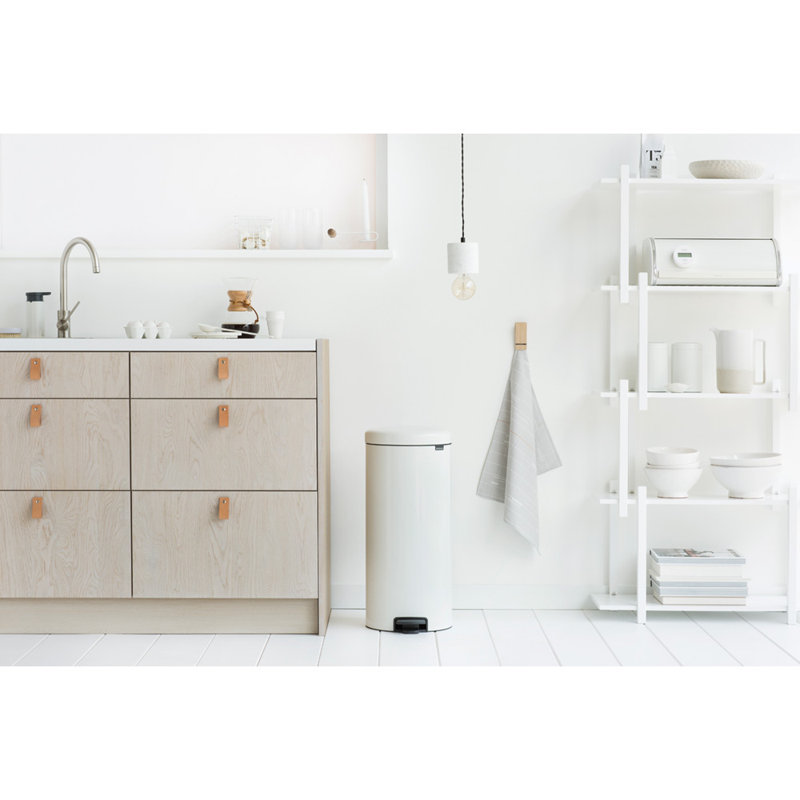 Brabantia NewIcon Step On Trash Can, 8 Gallon (30 Liter), White