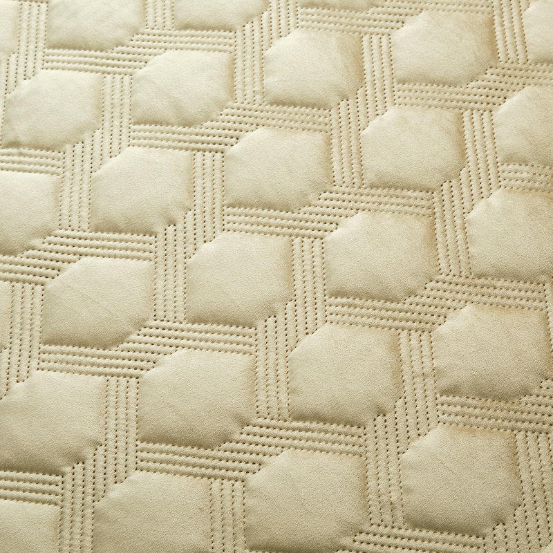 Reversible Diamond Embossed Bedspread Set – Geometric Quilt With Shams, Queen Bedspread Set with 2 Pillow Shams