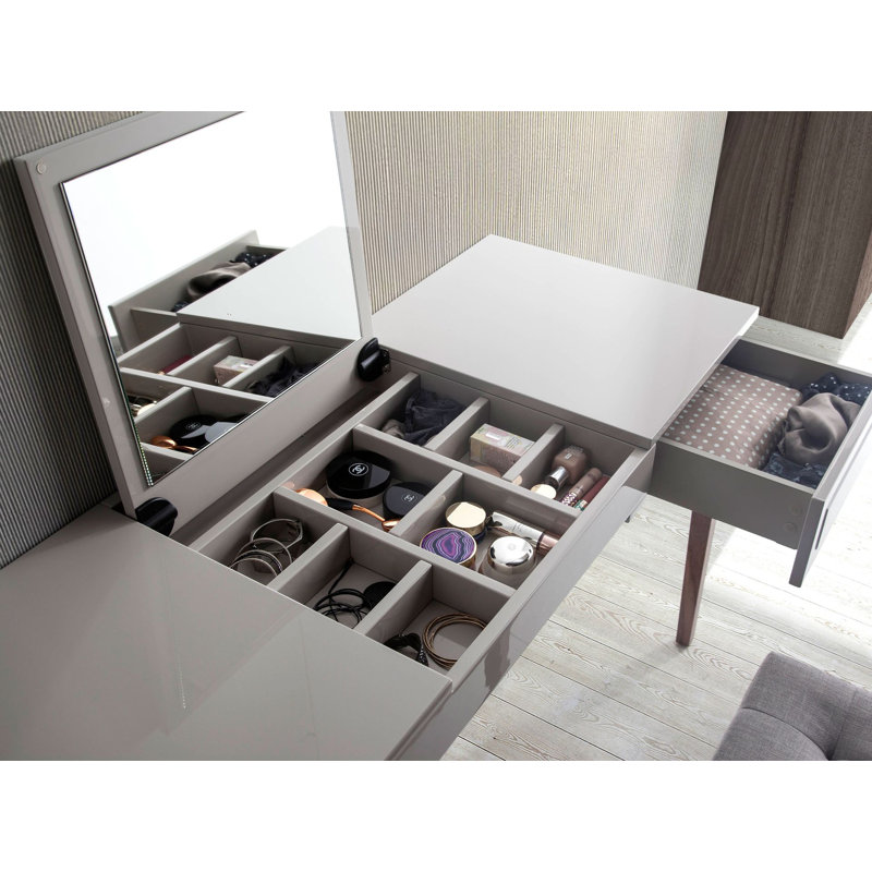 Dressing Table with Mirror