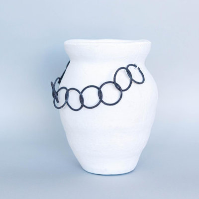 White With Round Chains Vase