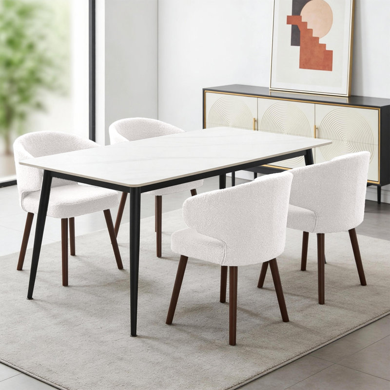 Chaise rembourrée avec dossier incurvé et pieds en bois massif Modern, Beige