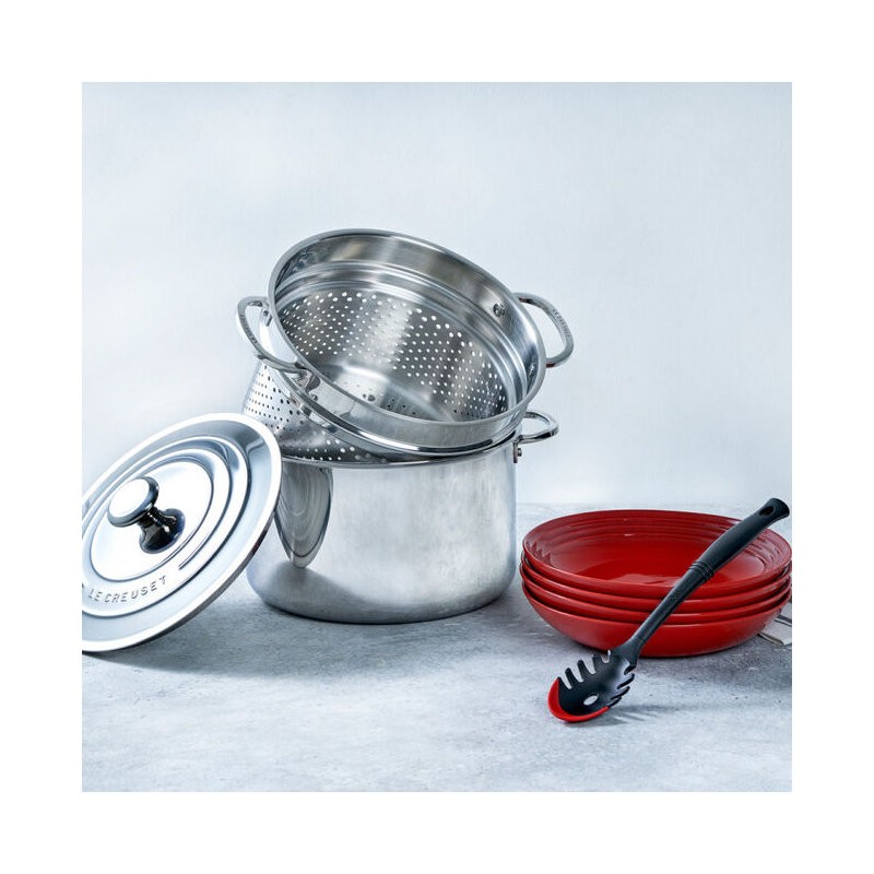 Le Creuset Stainless Steel Stockpot with Lid and Colander