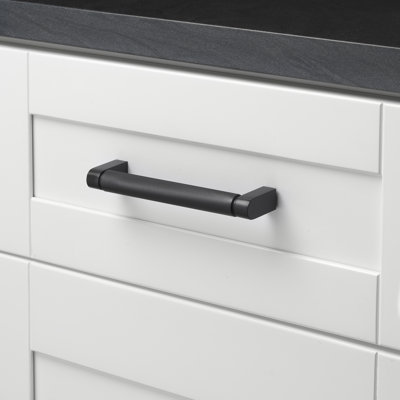 Kapri Collection Knurled Cabinet Bar Pull