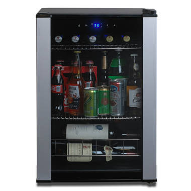 Mini réfrigérateur autoportant Fanta par Coca-Cola orange de 0,14 pi3 FA04