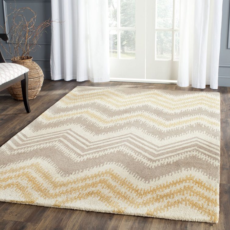 Raika Hand Tufted Wool Chevron Rug