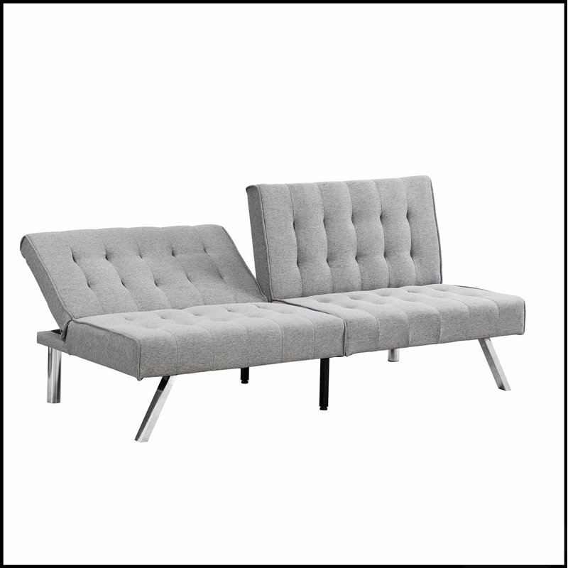 Élégant canapé-lit futon gris avec structure en bois et pieds en acier inoxydable, parfait pour les espaces modernes et traditionnels.