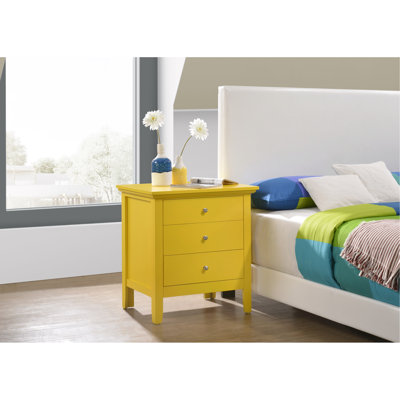  Hammond 3 - Drawer Nightstand 