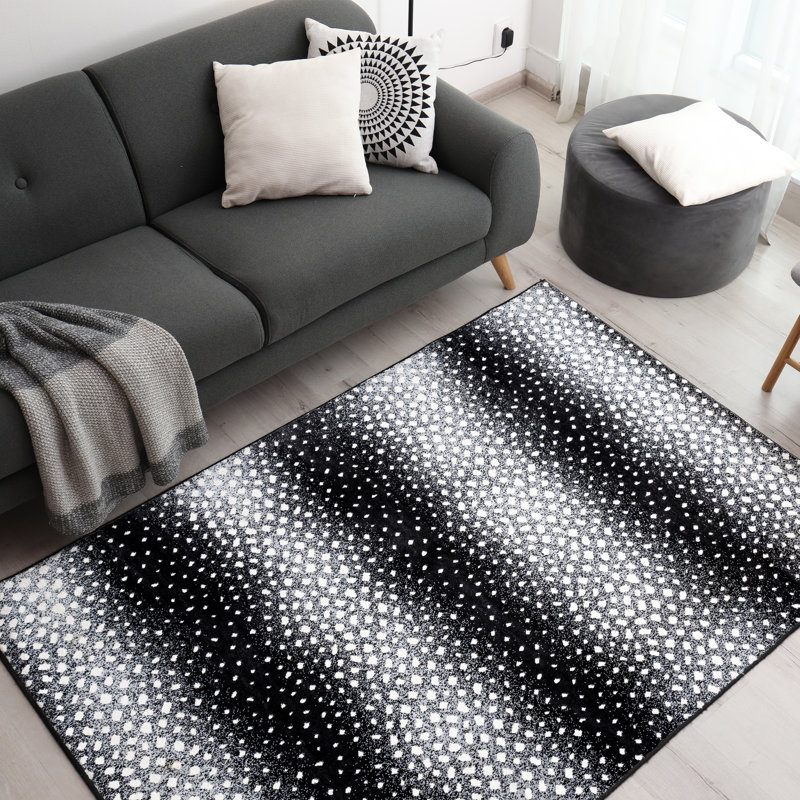 Antelope Modern Animal Black/Cream Rug, Rectangle 4' x 6'