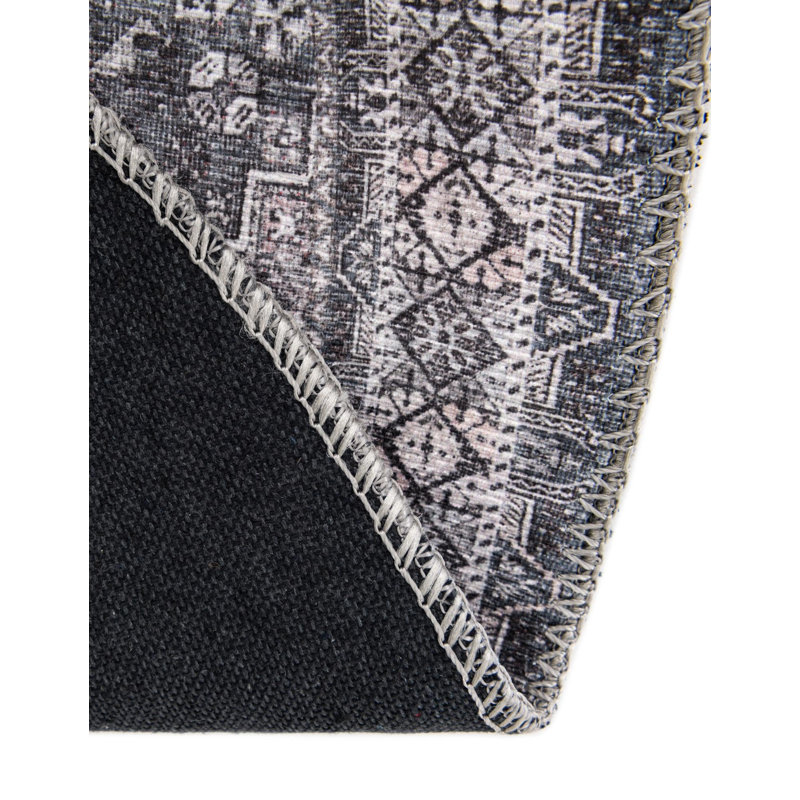 Meguel Performance Chenille Geometric Indoor Rug, Round 5'1" x 5'1"