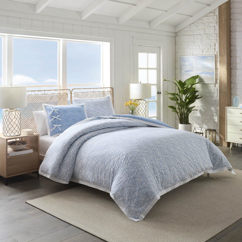 Southern Tide Westlake Comforter Set, Queen Comforter + 2 Standard Pillow Shams
