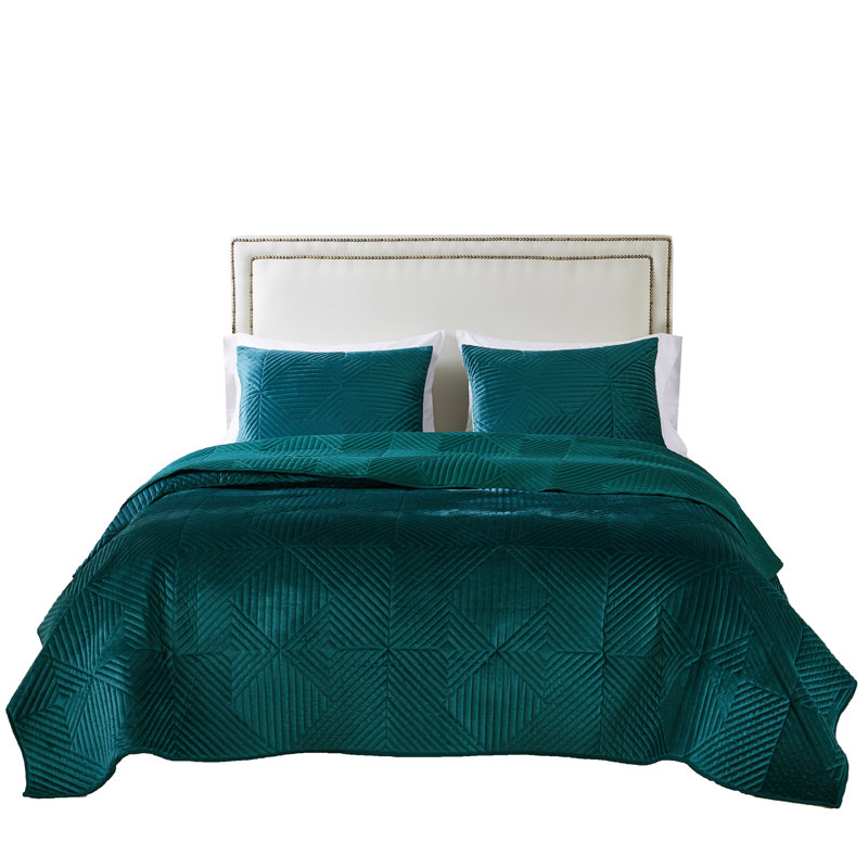 Bann Riviera Velvet Reversible Quilt Set, Twin Quilt + 1 Standard Sham, Spa Blue Geometric Shapes