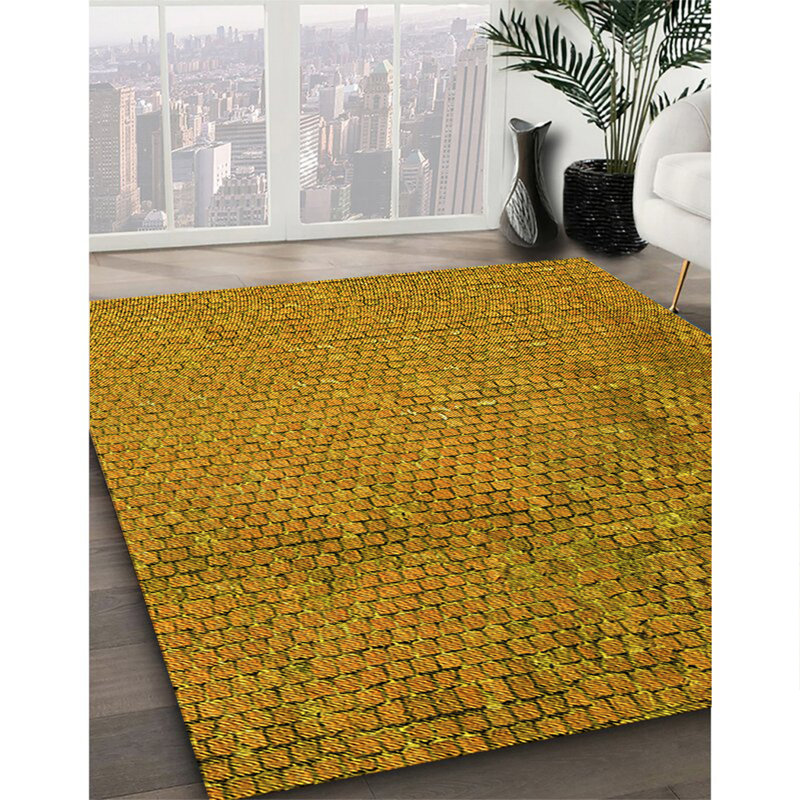 Tapis jaune tissé à la machine, Rectangle 7 pi x 9 pi