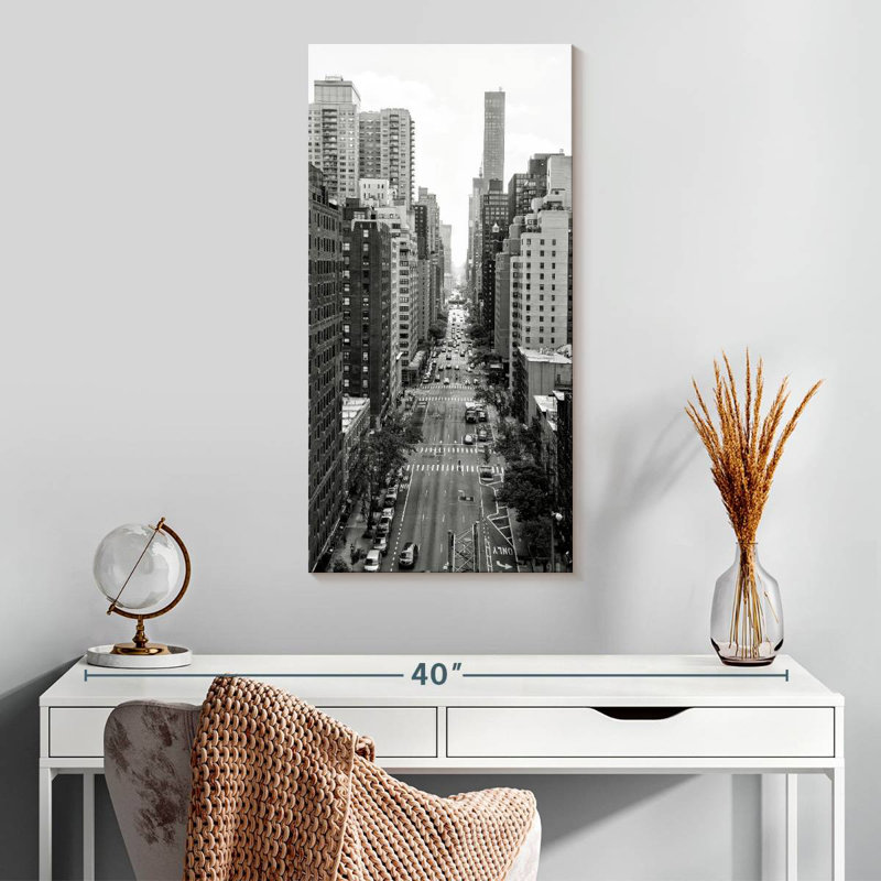 Manhattan Viewpoint, 30" H x 15" W