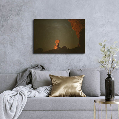 « Équilibre parfait - Parc national des Arches » par Darren White, tableau mural en métal doré, 91,4 cm x 61 cm