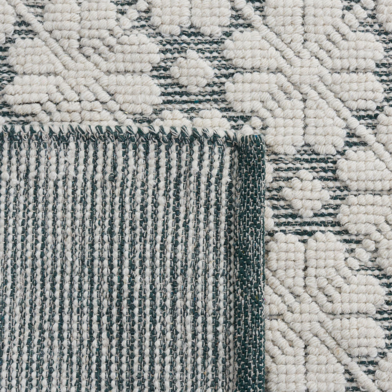 Sharene Floral Handwoven Wool Ivory/Green Area Rug, Rectangle 3' x 5'