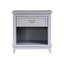 Table de chevet de chambre à coucher au design classique, 1 tiroir et rangement, poignées en nickel poli, sans assemblage, style 24 po x 16 po, avec glissières à roulement, tablette inférieure pour le rangement, assemblage-493645109