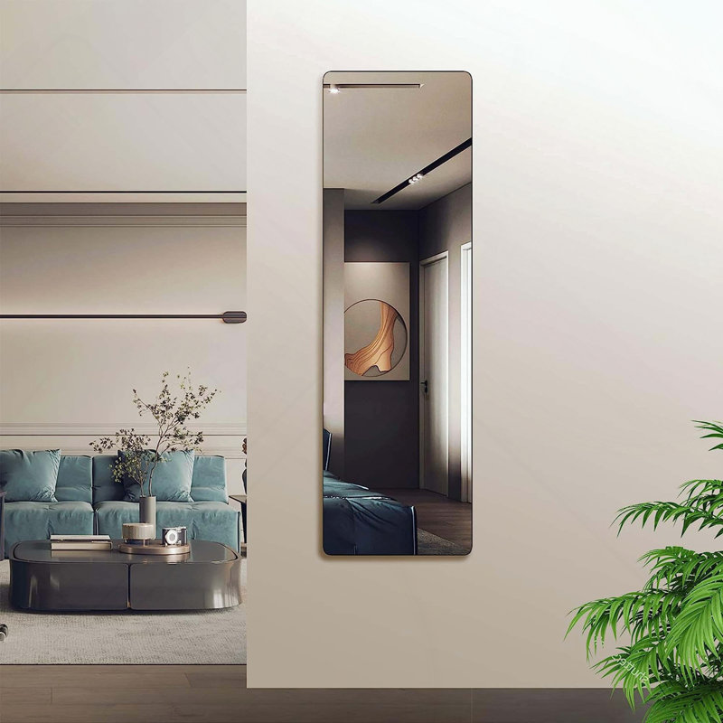 Miroir d'appoint., Noir