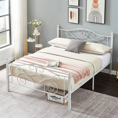 Structure de grand lit, lit plateforme en métal avec tête et pied de lit de style parisien, support de lattes robuste, rangement sous le lit, aucun sommier tapissier requis