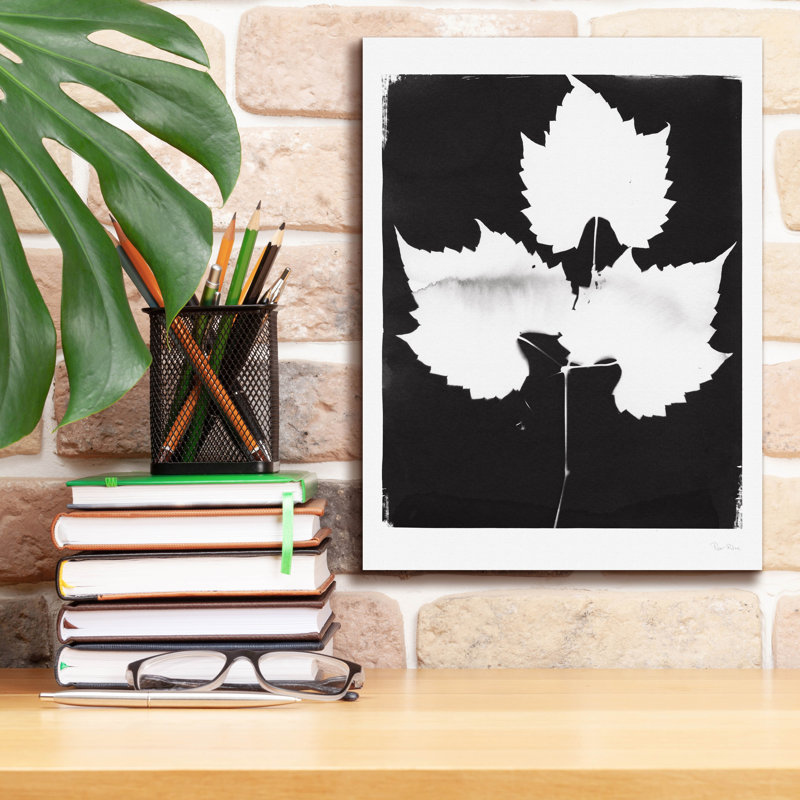 Toile épique «Nature par les feuilles du lac 1 noir» par Piper Rhue, 40 po x 54 po, H 16 po x l 12 po x P 0,75 po